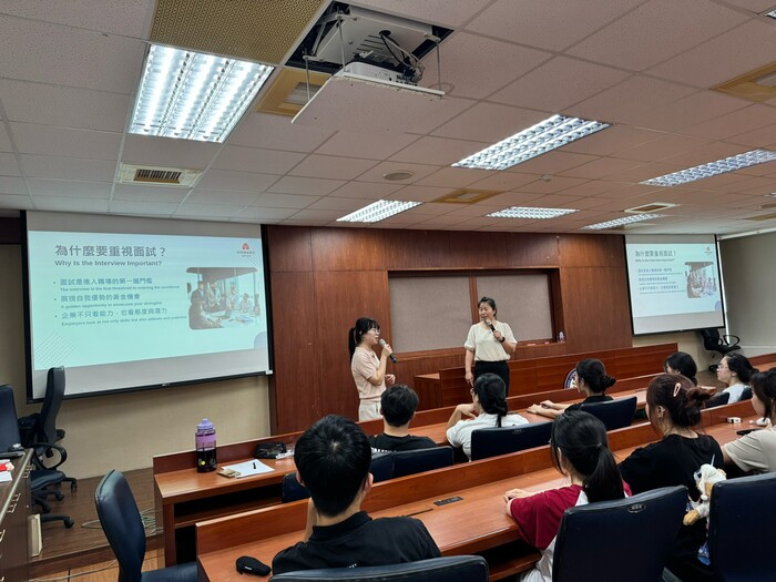 2025.05.20 履歷健檢活動與面試經驗分享-越南場圖片