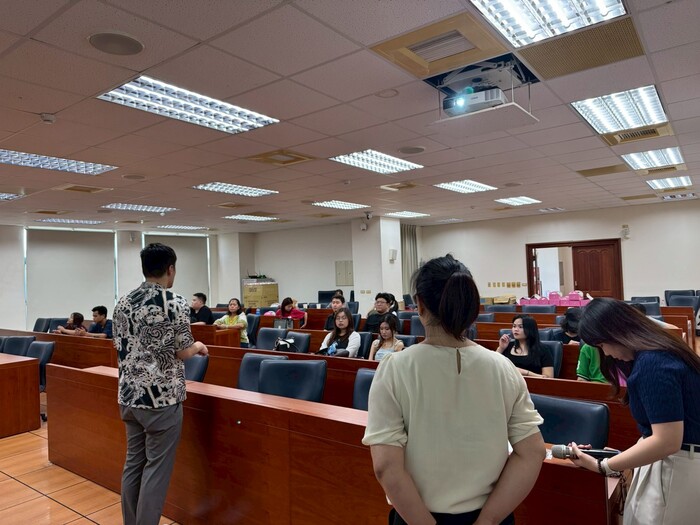 2025.05.20 Resume Review Workshop & Interview Experience Sharing – English SessionImage