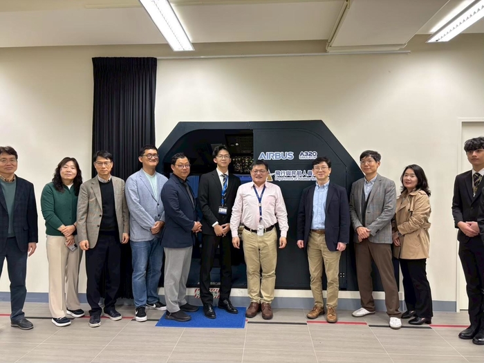 2026.02.04 韓國蔚山科技大學及仁荷工業專科大學參訪團與本校簽署MOU圖片