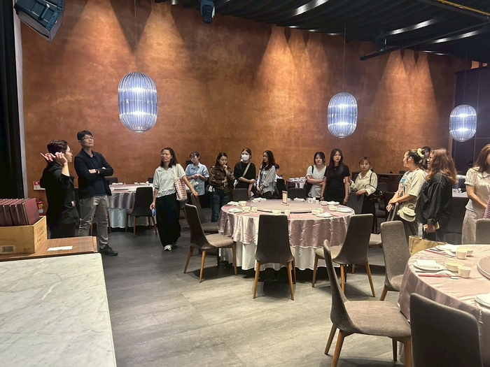 2026.05.18 休閒系產專班3C-与玥樓頂級粵菜餐廳企業參訪圖片