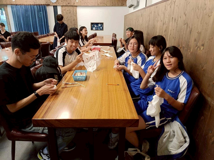 2024.09.18 長億高中大手牽小手活動-卓也小屋藍染行圖片