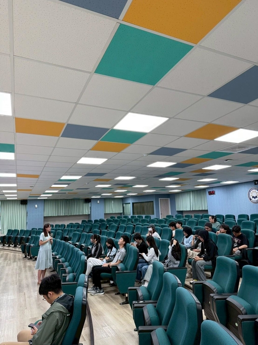 2026.05.06 Info Session on New Employment Regulations and Graduation Procedures for International Students（Chinese Session）Image